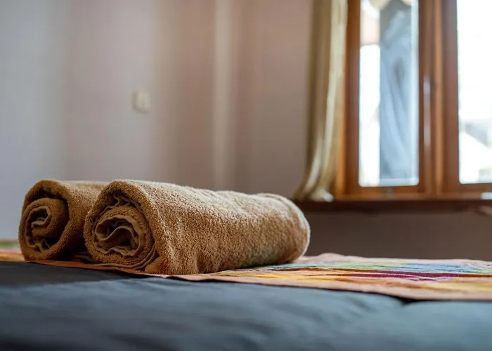 Hotel Suarsena House